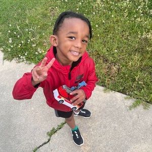 Meet your Posher, Cj